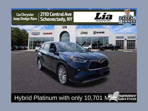 Used 2025 Toyota Highlander Platinum AWD/4WD image 1