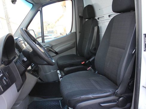 Used 2014 Mercedes-Benz Sprinter 3500 image 29