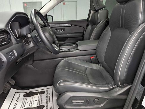 Used 2023 Honda Pilot Elite image 4