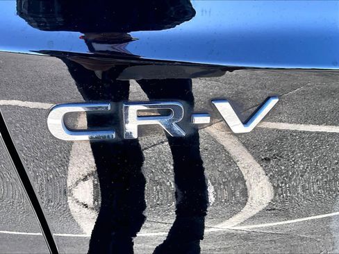 Used 2024 Honda CR-V LX image 9