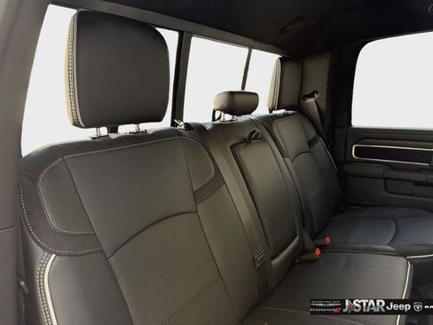 New 2026 RAM 3500 Laramie AWD/4WD image 32