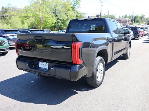 Used 2022 Toyota Tundra SR5 AWD/4WD image 7