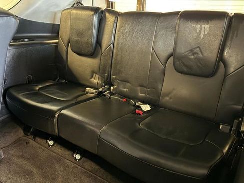 Used 2021 Nissan Armada SV image 21