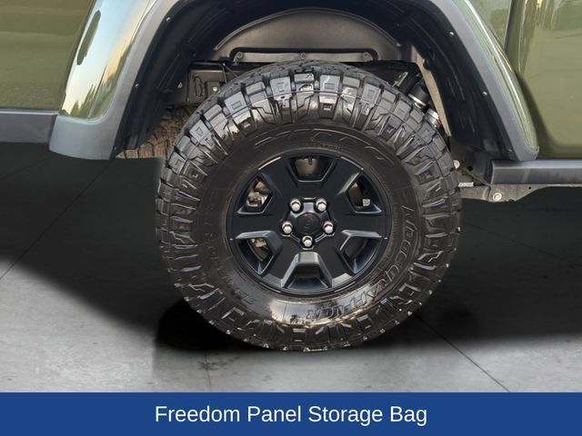 Used 2023 Jeep Gladiator Mojave w/ LED Lighting Group AWD/4WD image 32