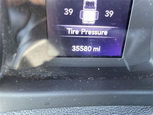 Used 2021 Jeep Gladiator Willys image 22