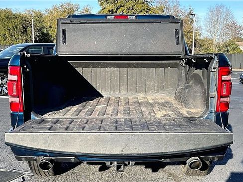 Used 2022 RAM 1500 Limited w/ Body-Colour Bumper Group image 7