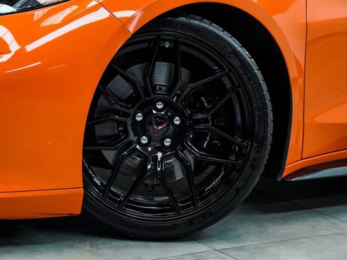 Used 2024 Chevrolet Corvette Z06 RWD image 3