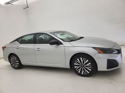 Used 2024 Nissan Altima 2.5 SV