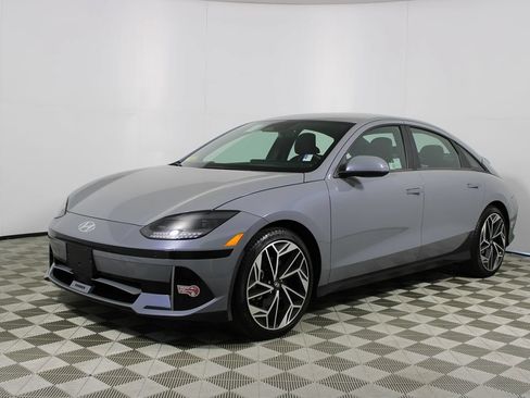Used 2024 Hyundai Ioniq 6 SEL RWD image 3