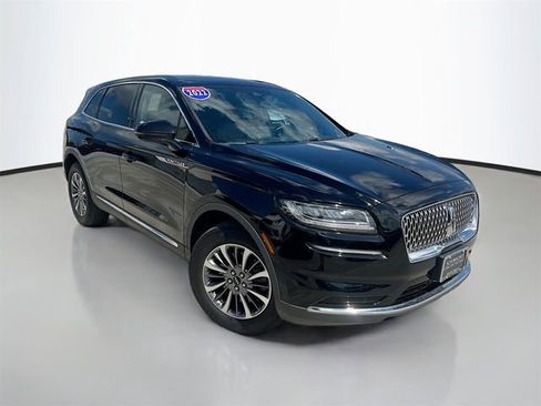Used 2022 Lincoln Nautilus Reserve FWD image 2