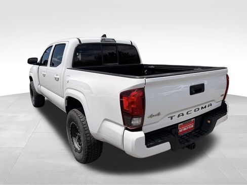 Used 2020 Toyota Tacoma SR AWD/4WD image 3