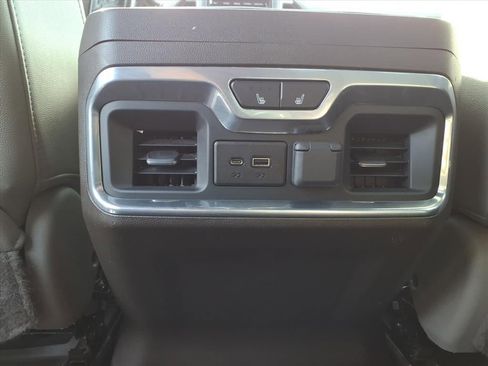 Used 2020 GMC Sierra 2500 SLT w/ SLT Premium Plus Package image 10