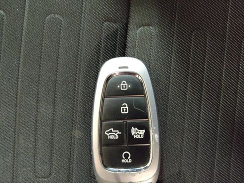 Used 2022 Hyundai Santa Cruz SEL Premium AWD/4WD image 32