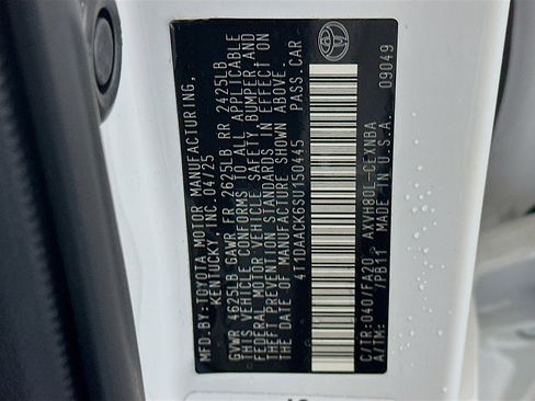 Used 2025 Toyota Camry LE image 12