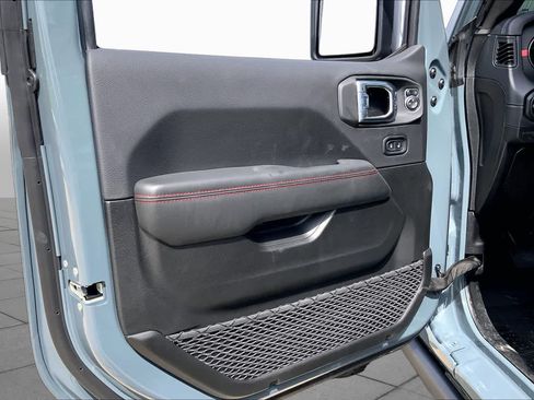 New 2026 Jeep Wrangler Unlimited Rubicon AWD/4WD image 10