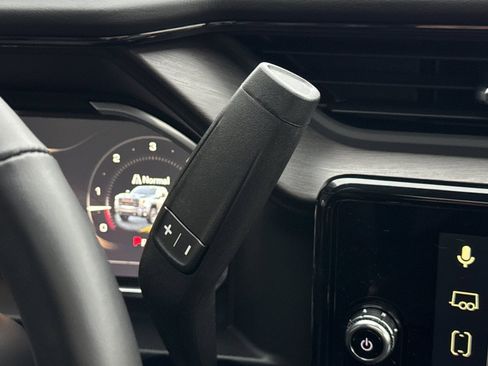 Used 2026 GMC Sierra 2500 AT4X image 22