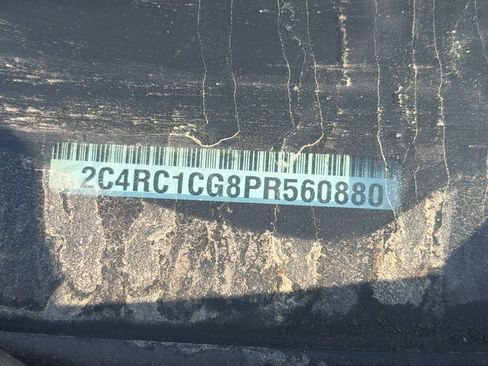 Used 2023 Chrysler Voyager LX FWD image 2