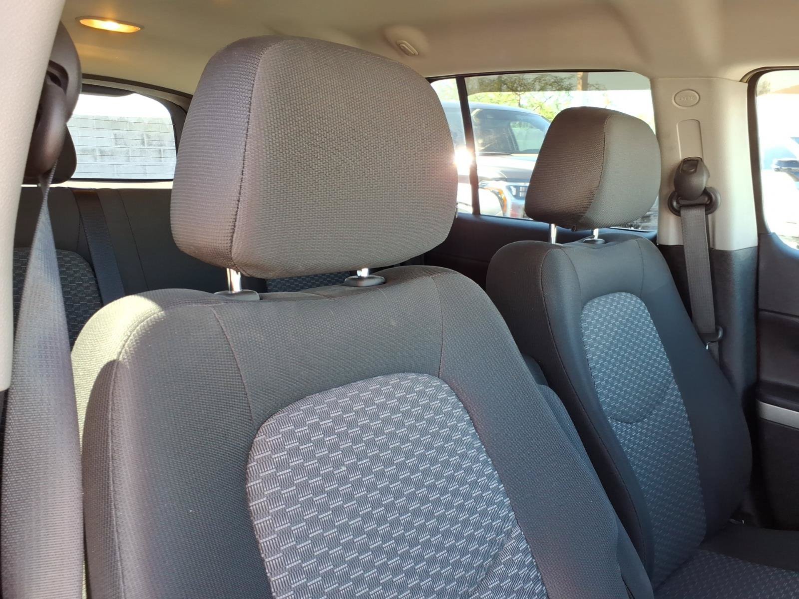 Used 2011 Chevrolet HHR LS FWD image 10