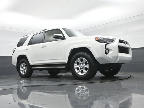 Used 2019 Toyota 4Runner SR5 image 56