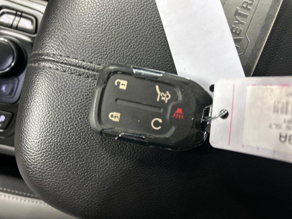 Used 2023 GMC Terrain SLT FWD image 21