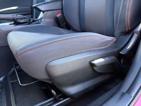 Used 2019 Subaru Crosstrek 2.0i Premium w/ Eyesight System AWD/4WD image 18