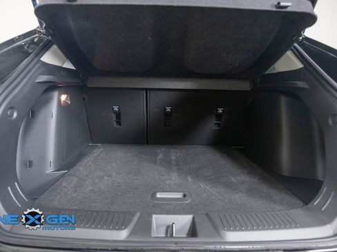 Used 2024 Chevrolet Trax ACTIV w/ Sunroof Package FWD image 31