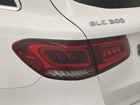 Used 2022 Mercedes-Benz GLC 300 4MATIC image 16