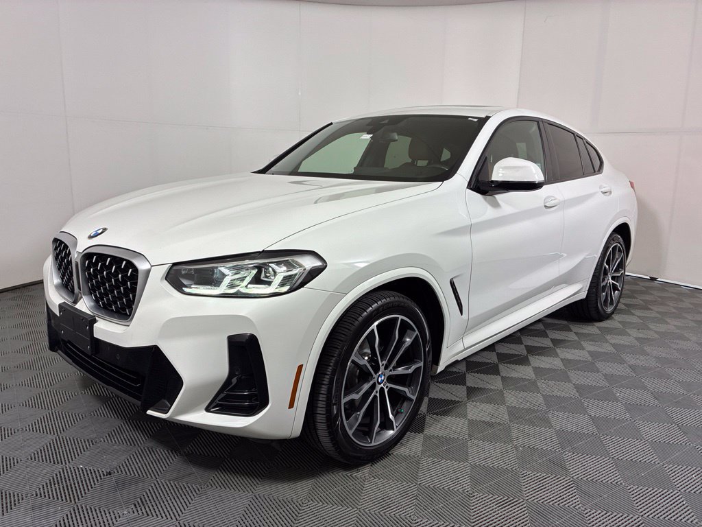 Used 2022 BMW X4 xDrive30i w/ M Sport Package 2 AWD/4WD image 2