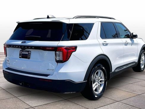 Certified 2025 Ford Explorer Active RWD image 12