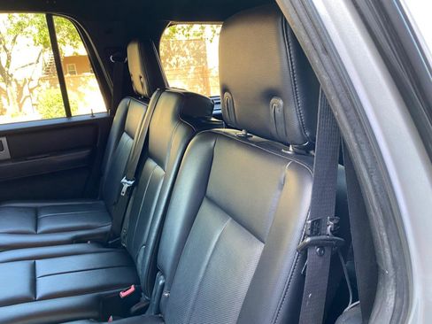 Used 2016 Ford Expedition Limited AWD/4WD image 39