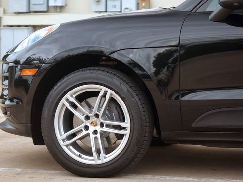 Used 2019 Porsche Macan AWD/4WD image 23