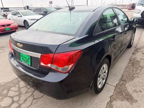 Used 2015 Chevrolet Cruze LS image 3