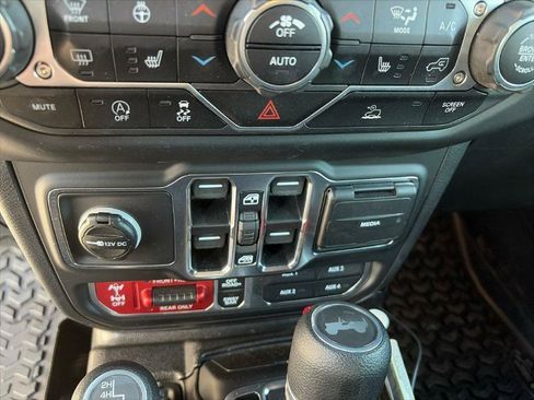 Used 2021 Jeep Wrangler Unlimited Rubicon AWD/4WD image 15