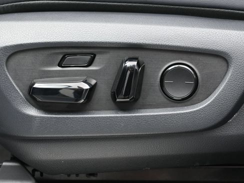 Used 2024 Lexus GX 550 AWD/4WD image 10