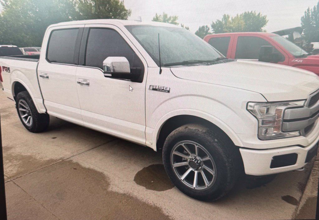Used 2018 Ford F150 Platinum w/ Equipment Group 701A Luxury AWD/4WD image 2
