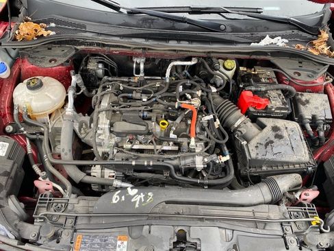 Used 2022 Ford Escape SE image 25