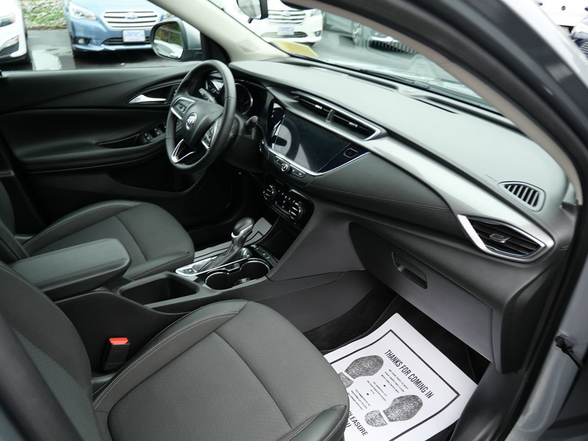 Used 2023 Buick Encore GX Select w/ Sport Touring Package FWD image 27
