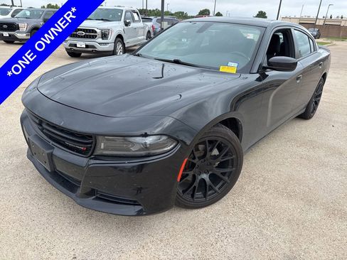 Used 2022 Dodge Charger SXT w/ Blacktop Package RWD image 1