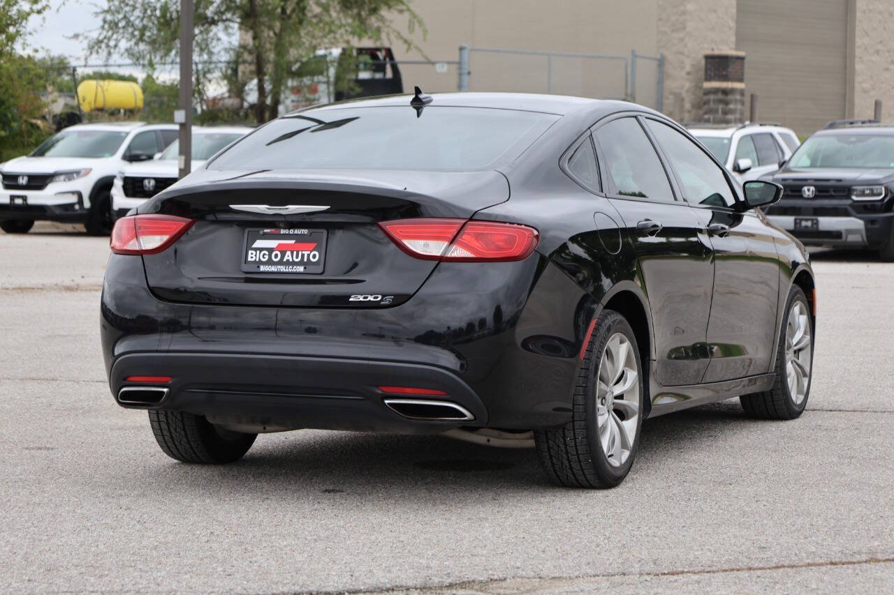 Used 2015 Chrysler 200 S w/ Navigation & Sound Group I FWD image 9