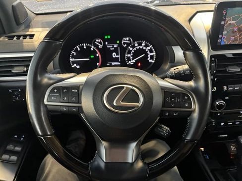 Used 2022 Lexus GX 460 Premium w/ Premium Package AWD/4WD image 17