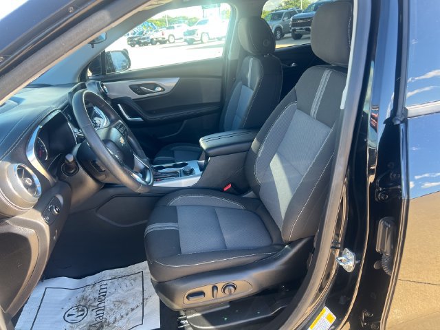 Certified 2025 Chevrolet Blazer LT AWD/4WD image 10