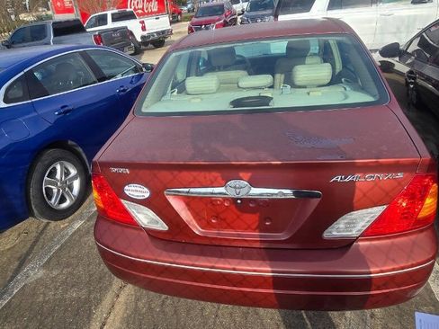 Used 2002 Toyota Avalon XLS image 5