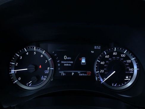 Certified 2024 Toyota Highlander XLE image 33