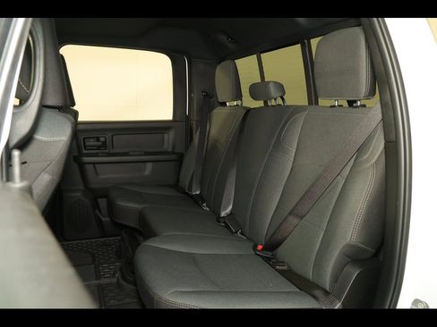 Used 2024 RAM 2500 Tradesman w/ Chrome Appearance Group image 25