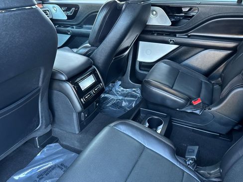 Certified 2021 Lincoln Aviator Grand Touring w/ Equipment Group 302A image 12