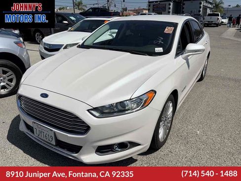 Used 2015 Ford Fusion SE w/ Equipment Group 502A FWD image 1