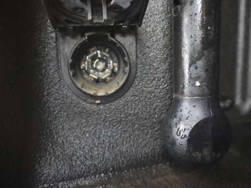 Used 2023 GMC Sierra 3500 SLT w/ Gooseneck/5TH Wheel Package image 31