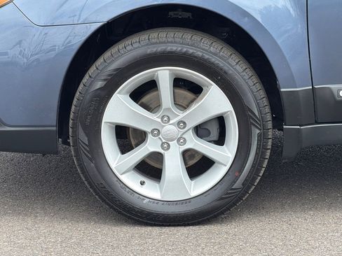 Used 2014 Subaru Outback 2.5i Premium AWD/4WD image 26