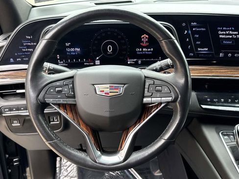 Used 2021 Cadillac Escalade Premium Luxury image 24