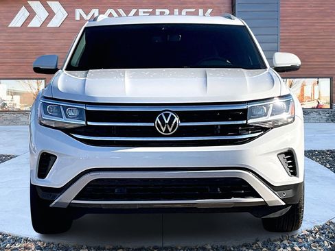 Used 2022 Volkswagen Atlas Cross Sport SEL image 2